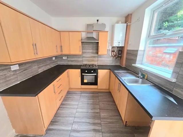 4 Bedroom Terraced House To Rent In Dulverton Road, Leicester, LE3