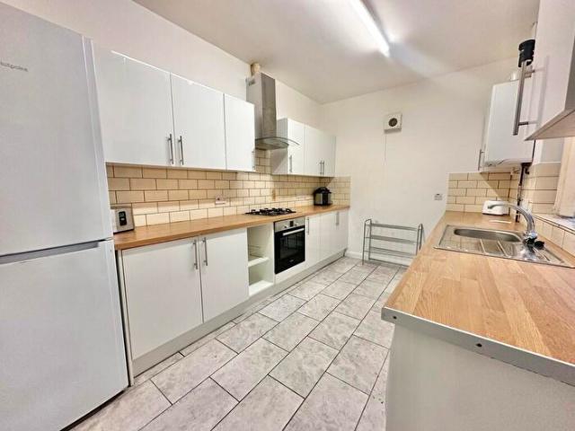 4 Bedroom Terraced House To Rent In Gloucester Street, Coventry, CV1