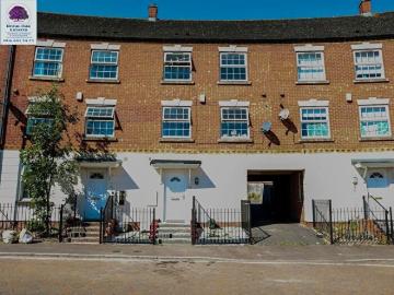 4 Bedroom Terraced House To Rent In Hamilton Circle, Hamilton, Leicester, LE5
