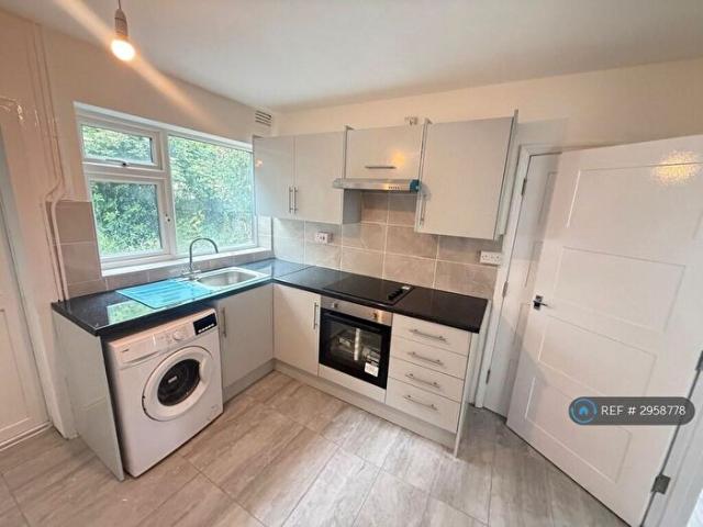 4 Bedroom Terraced House To Rent In Manor Drive, Loughborough, LE11