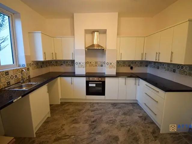 4 Bedroom Terraced House To Rent In Moor Street, Burton On Trent, DE14