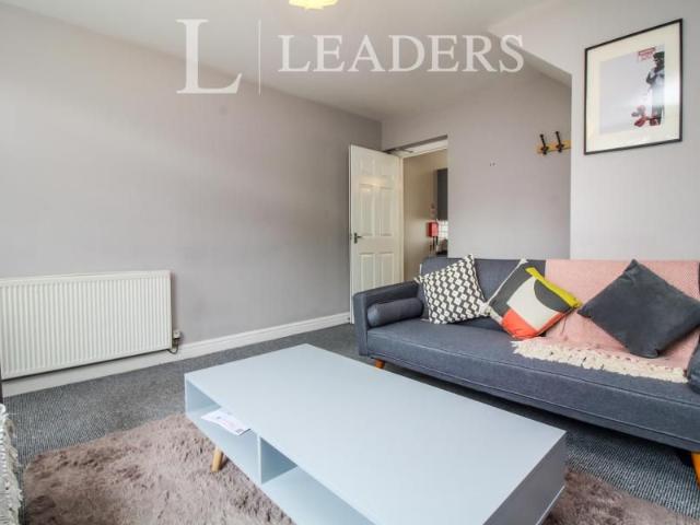 4 bedroom terraced to rent Wylds Lane, Worcester, WR5