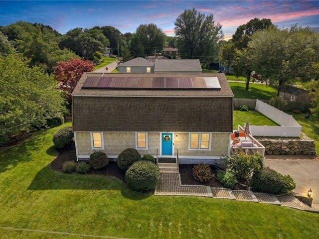 4 bedroom, Tiverton RI 02878 105428102