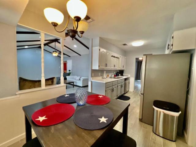 4 bedroom, Universal City TX 78148 105306512