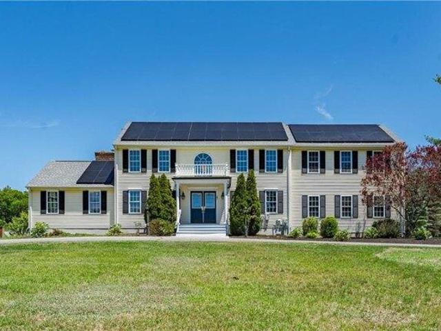 4 bedroom, Uxbridge MA 01569 104478240