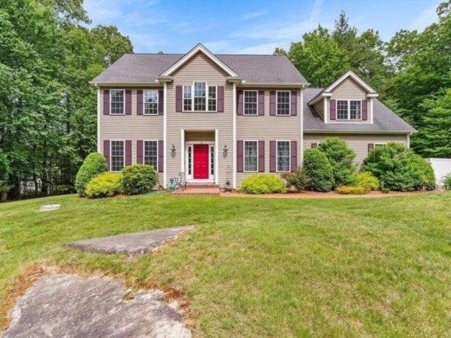 4 bedroom, Uxbridge MA 01569 104479268