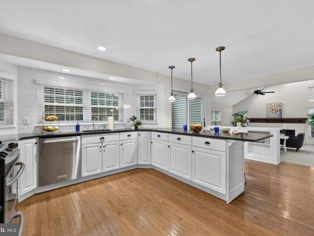 4 bedroom, Voorhees NJ 08043 105319688