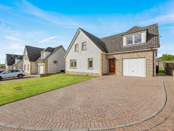 4 bedroom villa for sale