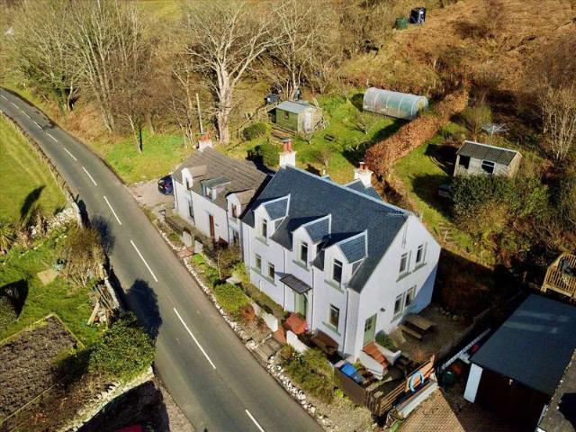 4 Bedroom Villa House