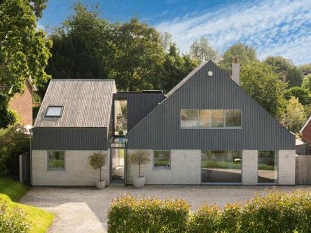 4 Bedroom Village House For Sale In Warwick, Warwickshire