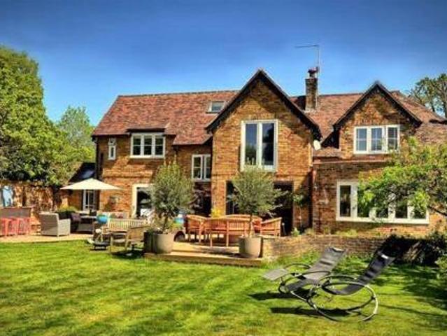 4 Bedroom Village House For Sale In Godalming, Surrey