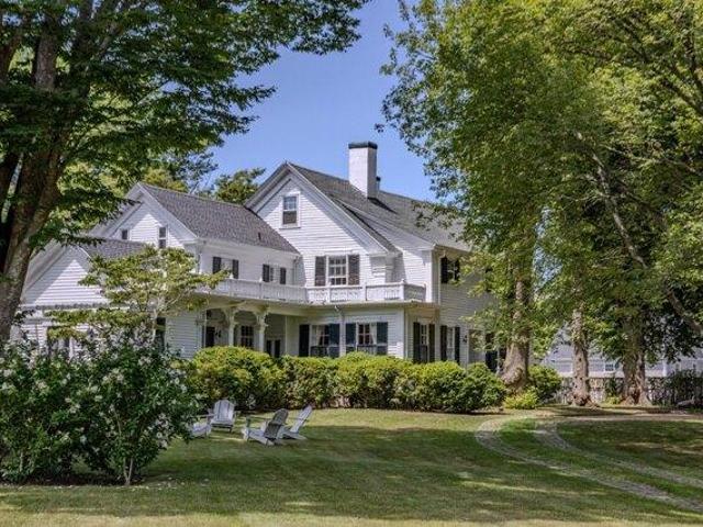 4 bedroom, Vineyard Haven MA 02568 105651783