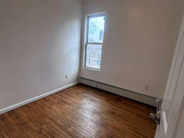 4 bedroom, Yonkers 10701 LS97070970
