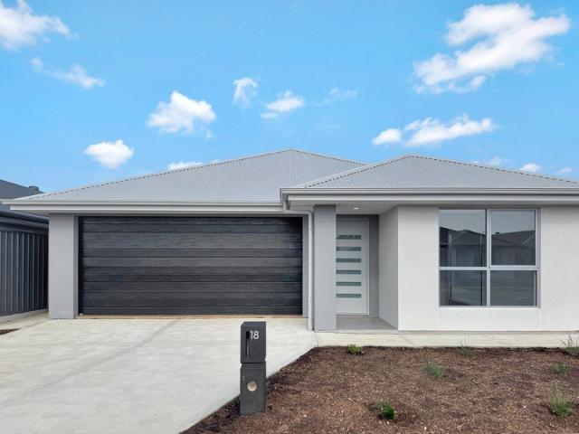 4 Bedrooms | Modern Family Living in Munno Para Downs!