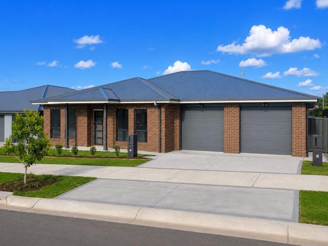 4 Bedrooms, Open Plan Living & Ducted Air Conditioning
