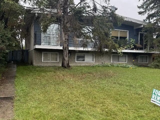 4 bedrooms and 2 bathrooms house in Varsity. Very close to University. — 4 Bedrooms House