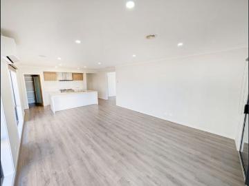 4 bedrooms and two living zones in the Coridale Estate