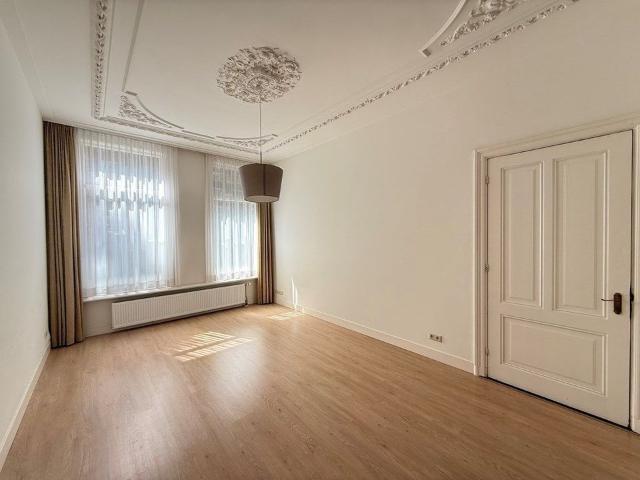 4 bedrooms Apartment Surface Area: 161m2 Unfurnished