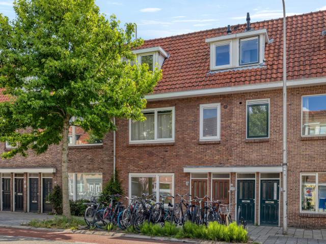 4 bedrooms Appartement Surface Area: 90m2