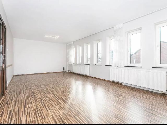 4 bedrooms Appartement Surface Area: 102m2