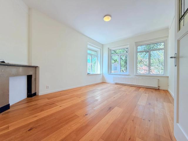4 bedrooms Appartement Surface Area: 104m2