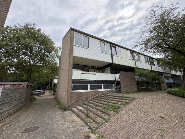 4 bedrooms Appartement Surface Area: 110m2