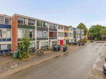 4 bedrooms Appartement Surface Area: 112m2