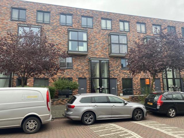 4 bedrooms Appartement Surface Area: 115m2