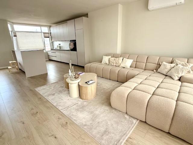 4 bedrooms Appartement Surface Area: 130m2