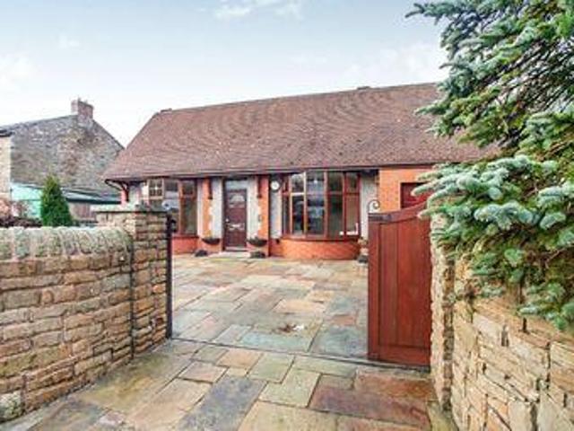4 Bedrooms Bungalow for sale in Higher Ramsgreave Road, Ramsgreave, Blackburn BB1