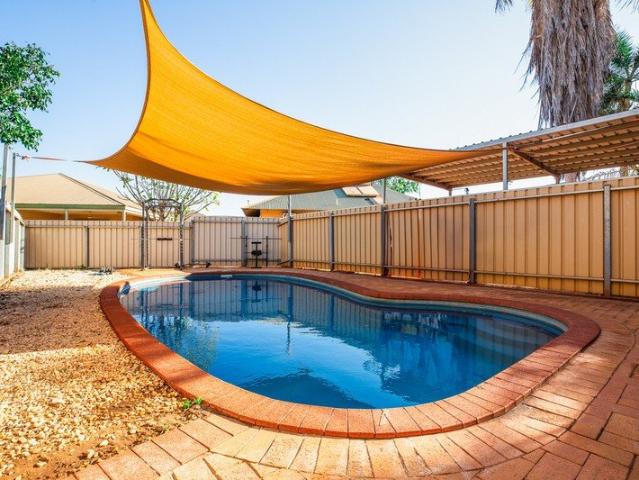 4 BEDROOMS + BRICK + MASSIVE POOL ALL UNDER $600K!