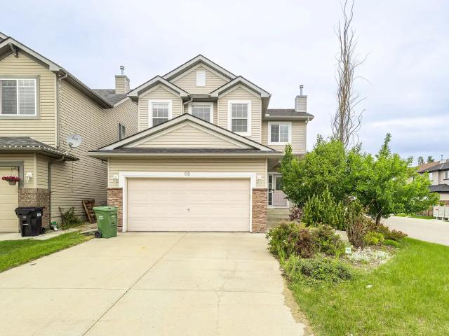 4 bedrooms + Den, 3.5 bathrooms, Central A/C, fully developed basement