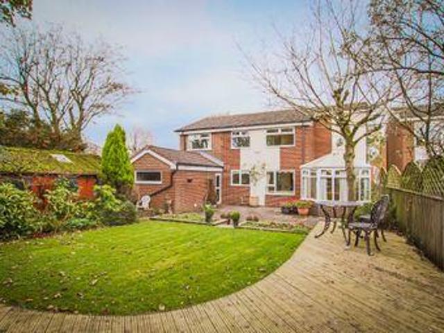 4 Bedrooms Detached house for rent in Bosburn Drive, Mellor Brook, Blackburn BB2