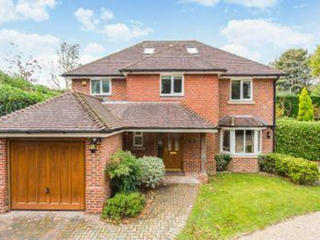 4 Bedrooms Detached house for rent in Church Road, Crowborough TN6