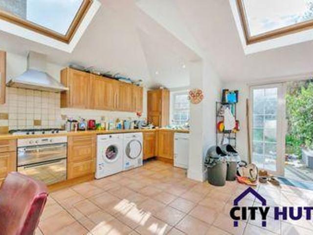 4 Bedrooms Detached house for rent in Freegrove Road, London N7