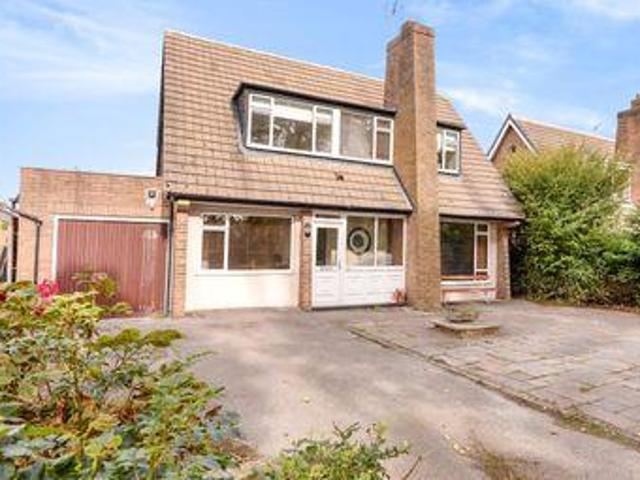 4 Bedrooms Detached house for sale in Main Street, Shadwell, Leeds LS17