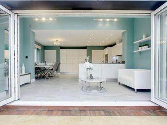 4 Bedrooms Detached house for sale in Meadow Gardens, Hunsdon Road, Widford, Hertfordshire SG12