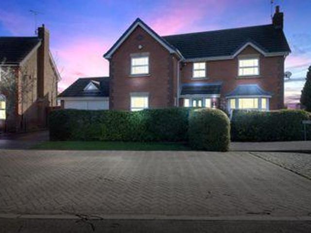 4 Bedrooms Detached house for sale in Oakleaf Crescent, Sutton In Ashfield NG17