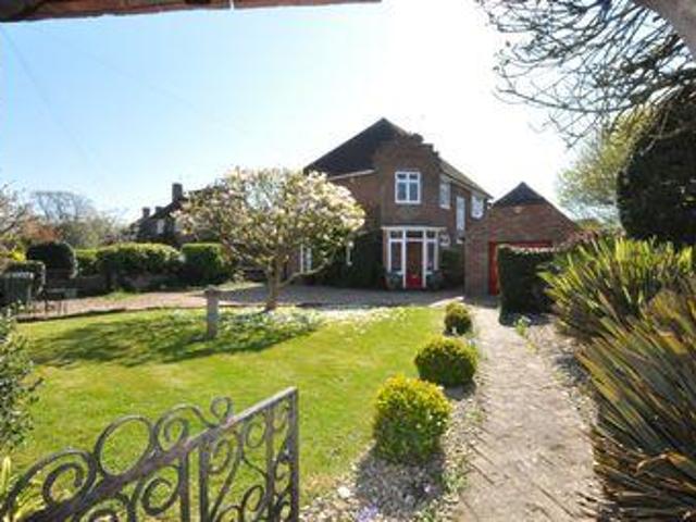 4 Bedrooms Detached house for sale in Barnhorn Road, Bexhill On Sea TN39