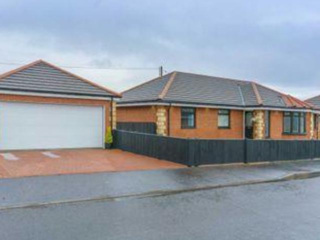 4 Bedrooms Detached house for sale in Bartie Gardens, Ashgill, Larkhall ML9