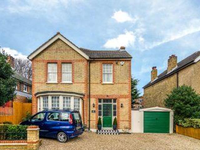 4 Bedrooms Detached house for sale in Church Avenue, Sidcup DA14