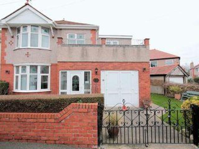 4 Bedrooms Detached house for sale in Clifton Avenue, Rhyl LL18