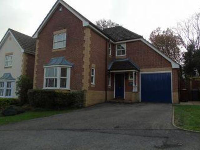 4 Bedrooms Detached house for sale in Geering Road, Stone Cross, Pevensey BN24
