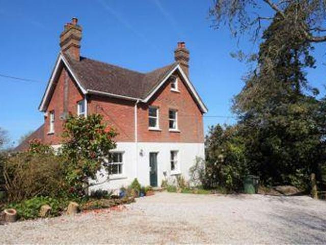 4 Bedrooms Detached house for sale in Heathfield Road, Burwash Common TN19
