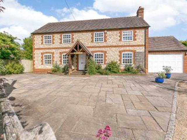 4 Bedrooms Detached house for sale in High Street, Billingshurst, West Sussex RH14