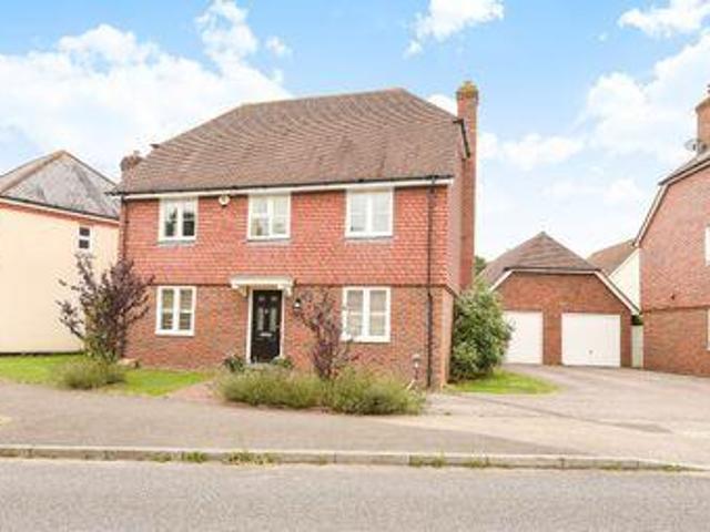 4 Bedrooms Detached house for sale in Luxford Way, Billingshurst RH14