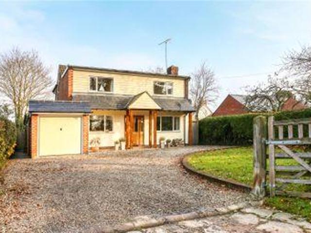 4 Bedrooms Detached house for sale in Lavender Lane, Rowledge, Farnham, Surrey GU10