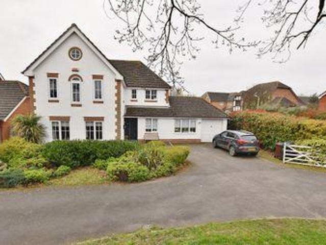 4 Bedrooms Detached house for sale in Primrose Drive, Park Farm TN23