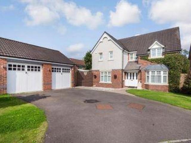 4 Bedrooms Detached house for sale in Ramsey Tullis Drive, Tullibody, Alloa, Clackmannanshire FK10