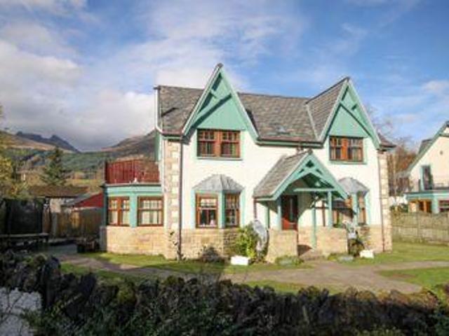 4 Bedrooms Detached house for sale in The Orchard, Arrochar G83